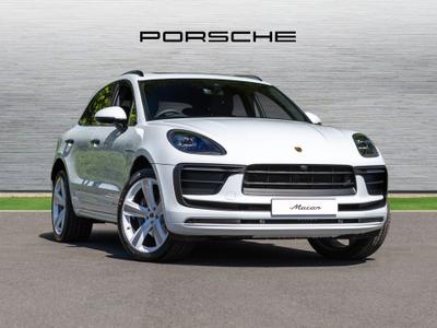 ~ Porsche Macan Macan at JCT600