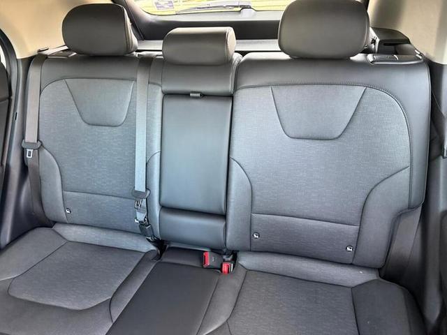 Kia Niro Photo 9dcc3100-b4a7-43b1-baff-4c72e28dc2b8.jpg