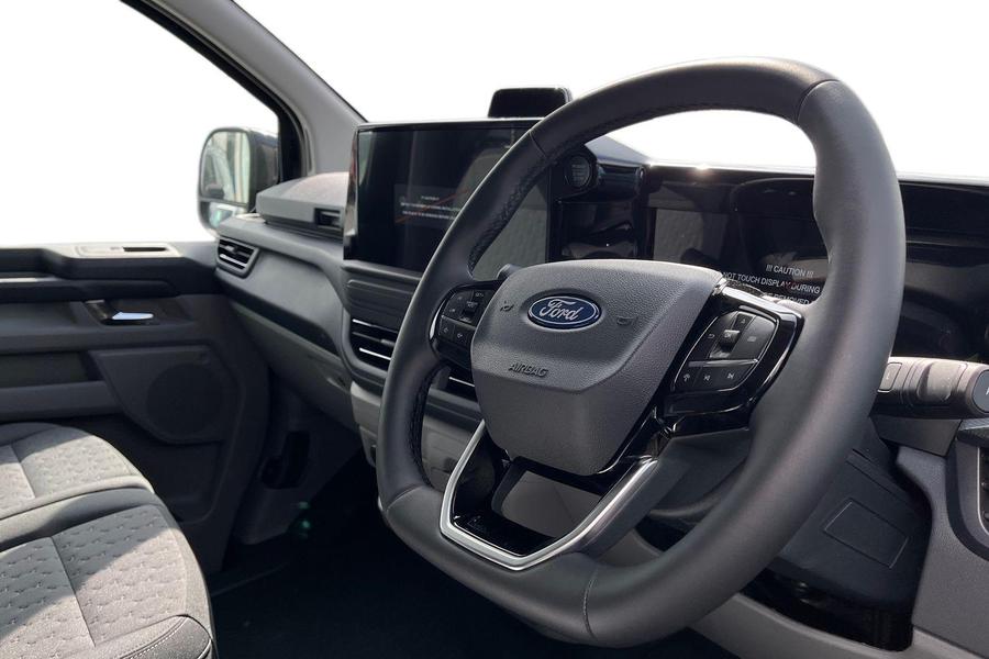 Ford TRANSIT CUSTOM Photo 9de0fc5d-6576-4502-83c1-52f3a8cab287.jpg