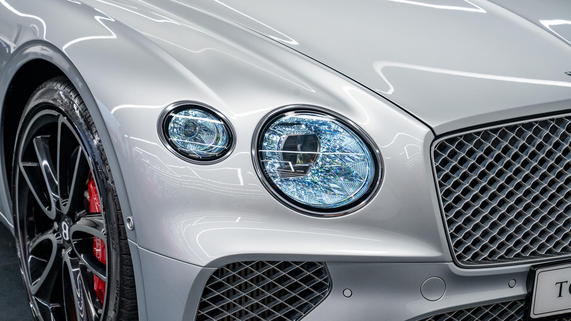 Bentley Continental Photo 9df3eaad-b913-4a4c-b193-c4427b8c8027.jpg