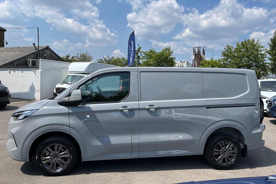Ford TRANSIT CUSTOM Photo 9df54a9f-66a2-4e98-9c90-7f5a35c456a1.jpg