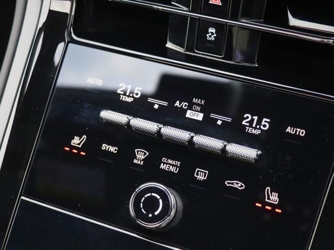PORSCHE Panamera Photo 36