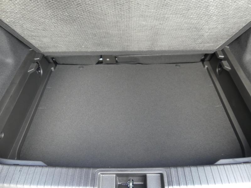Renault Captur Photo 9e03c2dd-d851-4753-97a6-c0bfdc03964c.jpg