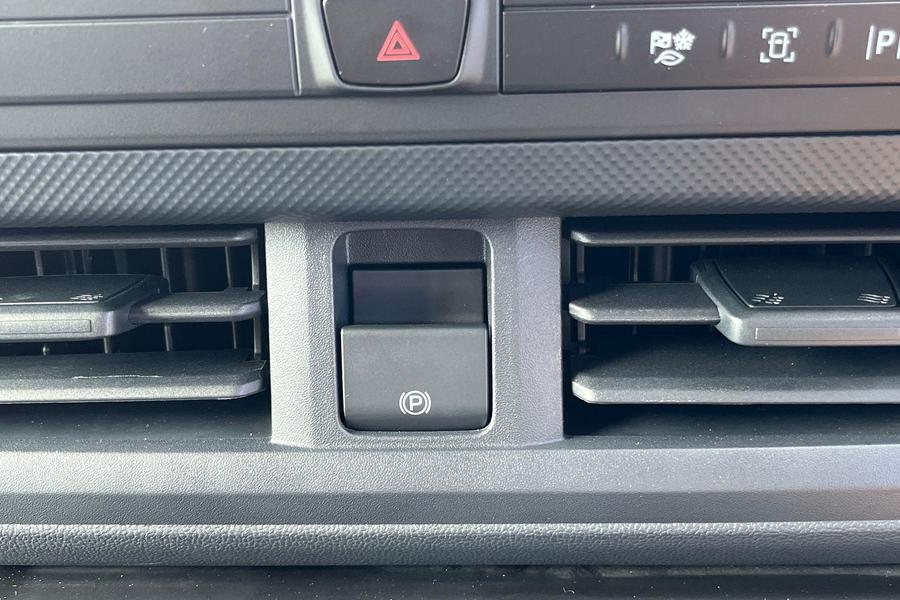 Ford TRANSIT CUSTOM Photo 9e05f8d3-ca21-4468-b616-cae9cd745fd4.jpg