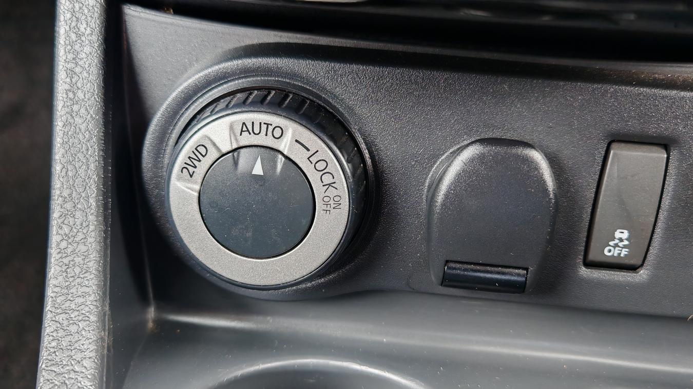 Used Dacia Duster VO15EXN 32