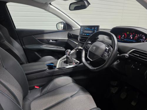 Peugeot 3008 Photo 9e29c6be-65b4-44eb-849e-5636701fcd90.jpg