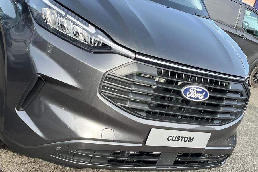 Ford TRANSIT CUSTOM Photo 9e3d582d-8705-497d-a1d7-51944b0980bd.jpg
