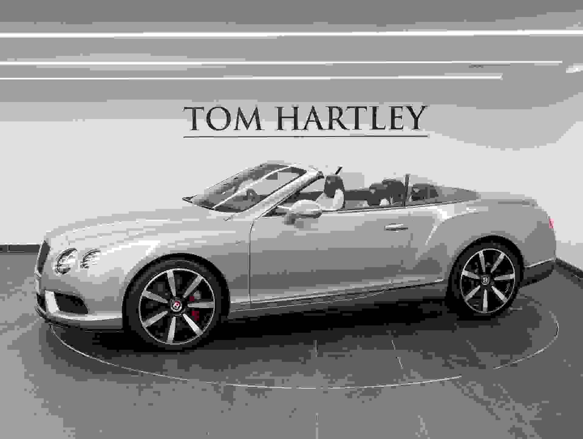 Bentley CONTINENTAL Photo 9e61bbbd-fffc-418f-b9e5-72ef4eca6fd8.jpg