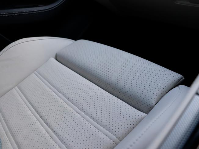 PORSCHE Panamera Photo 33