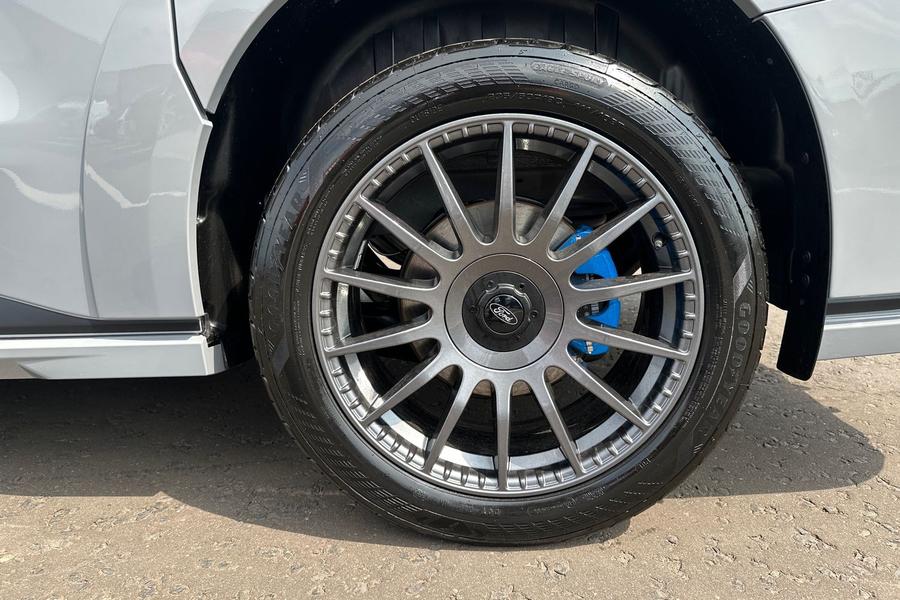 Ford TRANSIT CUSTOM Photo 9e760576-7c7f-4940-b9df-eec493104b83.jpg