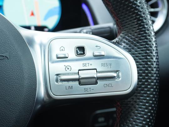 Mercedes-Benz GLB Photo 9e77947d-3e11-4bb8-b145-c8741bf5ebef.jpg
