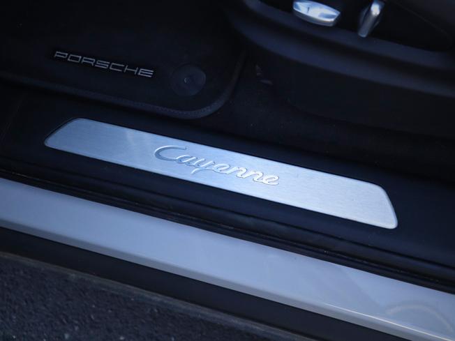 PORSCHE Cayenne Photo 27