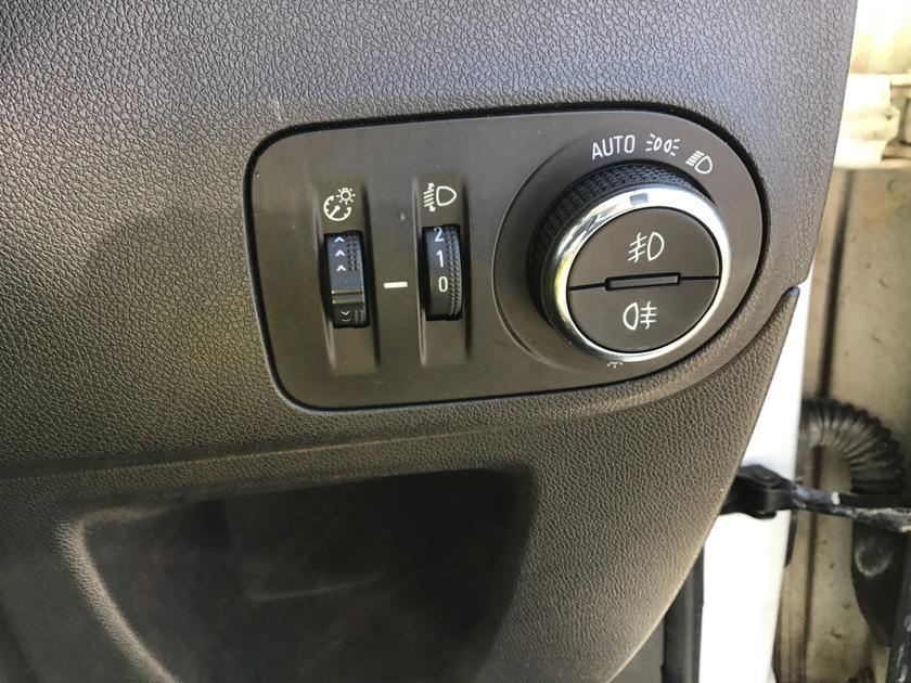 Vauxhall Crossland X Photo 9e9163b6-262a-41db-ad14-65dc7d24f330.jpg