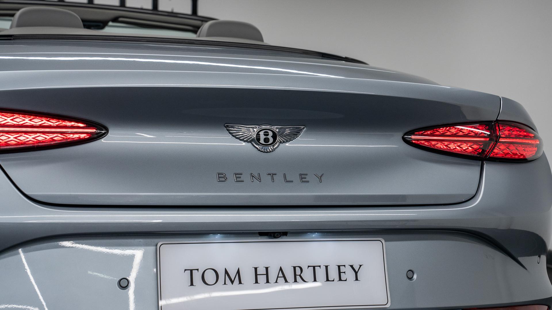 Bentley Continental Photo 9e9be81f-4a19-48a8-ba7e-286d3d34e31f.jpg