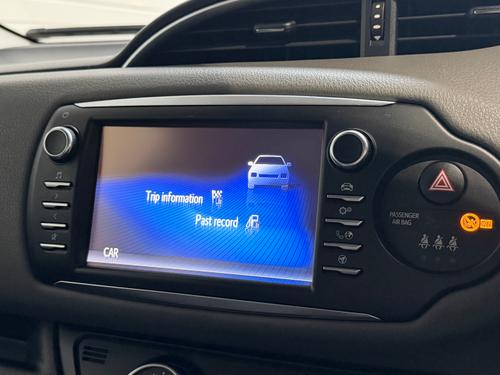 Toyota Yaris Photo 9ea52021-ecfe-4a35-8d61-503fd34d5242.jpeg