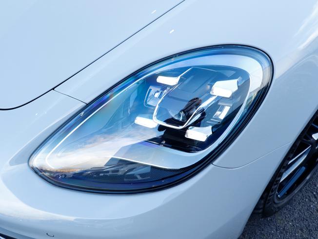 PORSCHE Panamera Photo 10