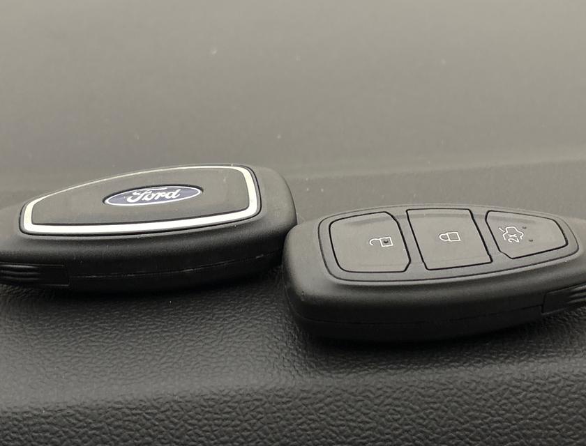 Ford Focus Photo 9eaa6b81-aa2a-4de9-82c4-da26791498d4.jpg