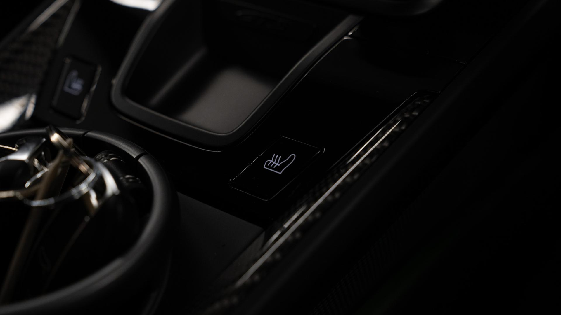 Porsche 911 Photo 9eaf3601-5aaf-4236-b233-4881a319014f.jpg