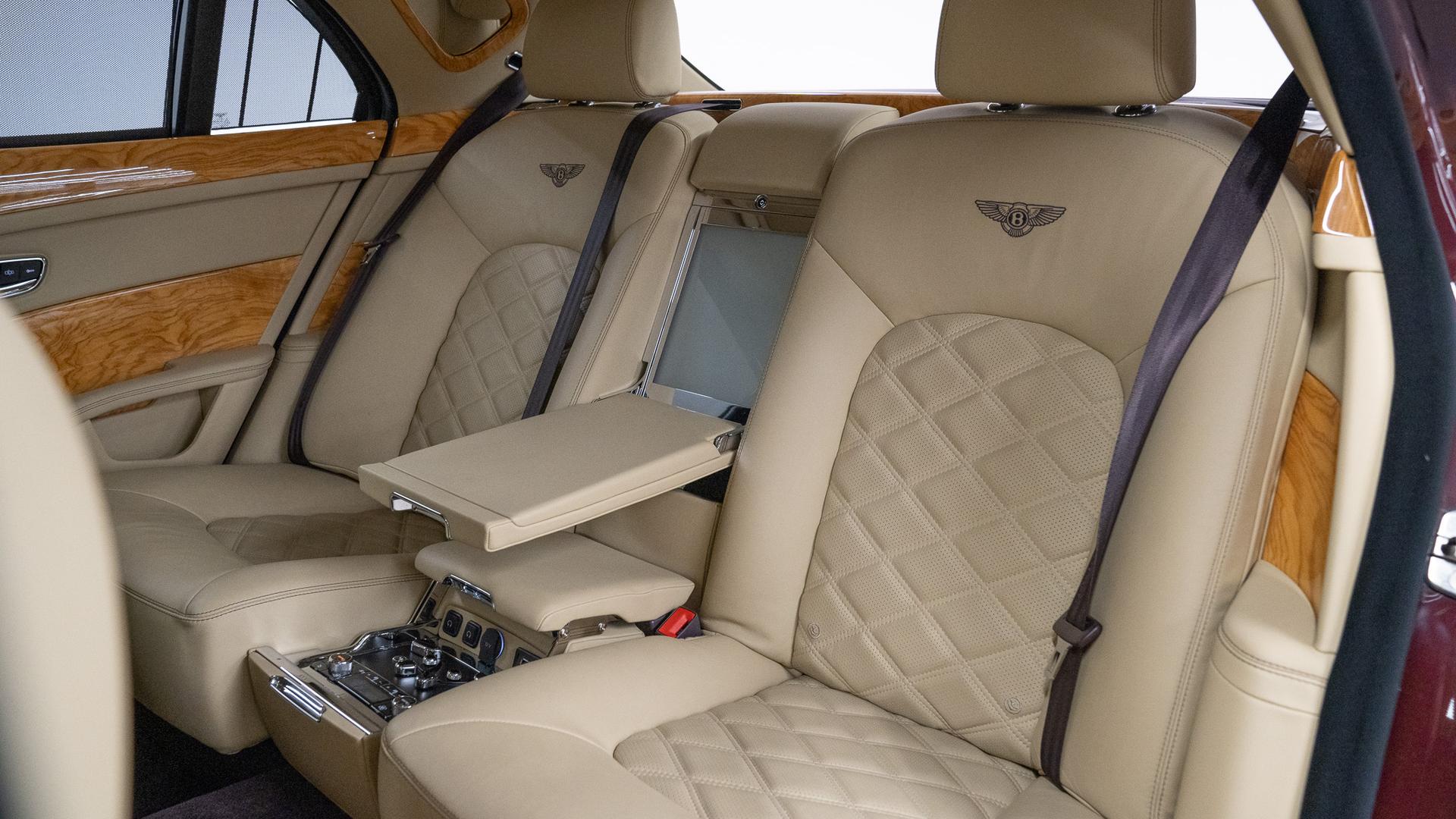 Bentley Mulsanne Photo 9eb24351-fd36-4128-be5f-79e037ea775c.jpg