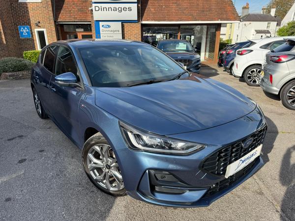 Used 2023 Ford Focus 1.0T EcoBoost ST-Line Hatchback 5dr Petrol Manual Euro 6 (s/s) (125 ps) Chrome Blue at Dinnages