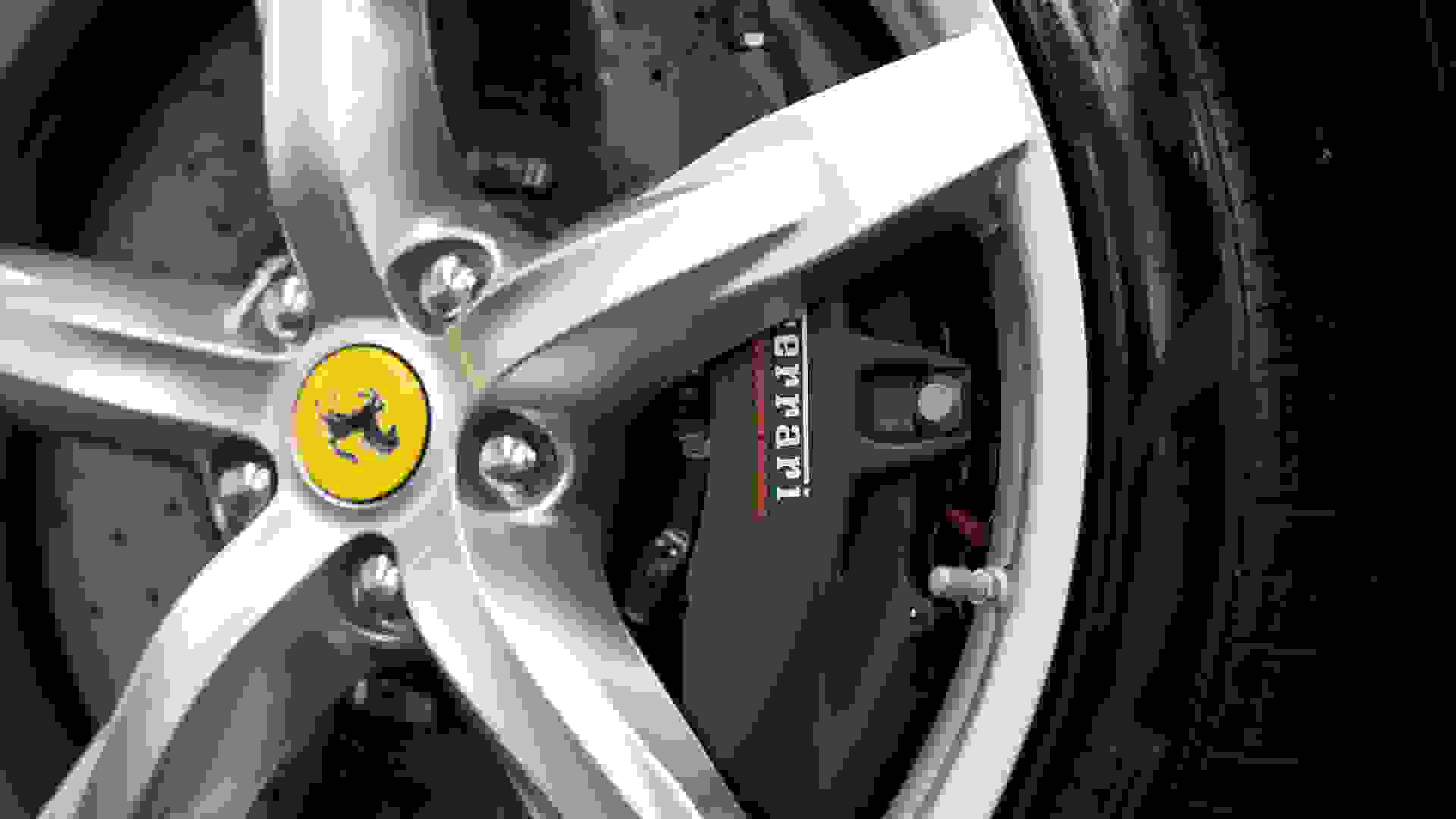 Ferrari GTC4 LUSSO T Photo 9eca0176-3657-4055-8506-0b636add8a41.jpg