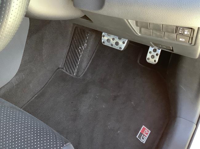 Toyota Yaris Cross Photo 9ed201f0-0048-4a82-b862-bdee638b4914.JPG