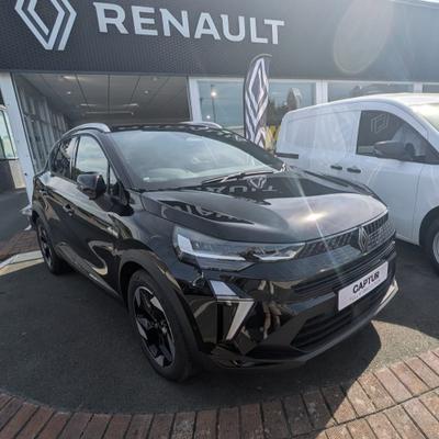 Used ~ Renault CAPTUR  techno full hybrid E-Tech 160hp at Harwoods Garage