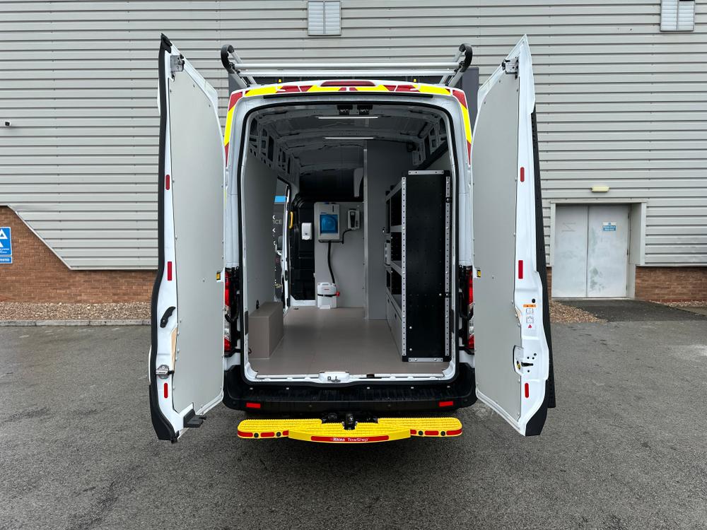 Ford Transit Photo 9ee777ab-cdb8-4dc4-a22e-0882c47be83c.jpg
