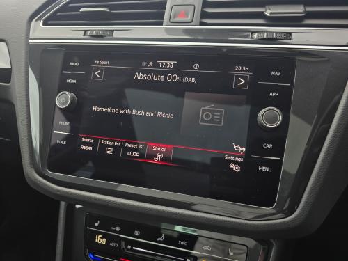 Volkswagen Tiguan Photo 9efbfa7a-3d9f-478b-841e-5954c434b3d4.jpg