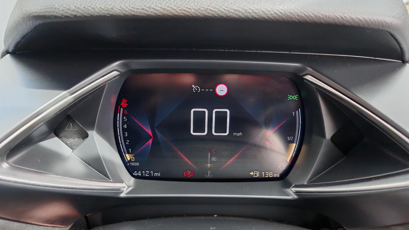 Used DS AUTOMOBILES DS 3 CROSSBACK BF20GWO 27