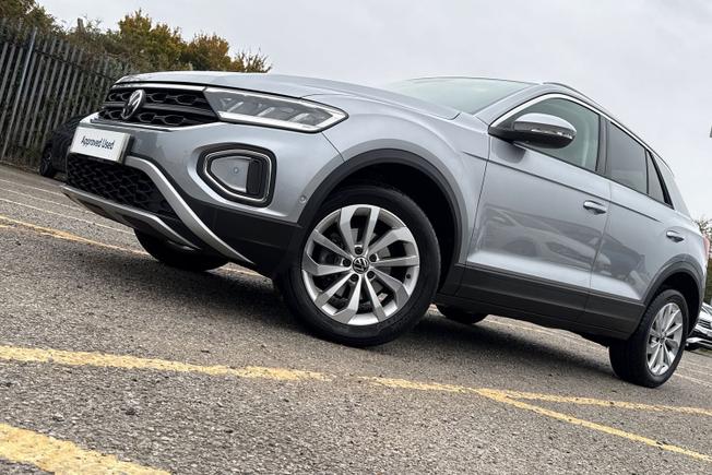 Volkswagen T-Roc Photo 36