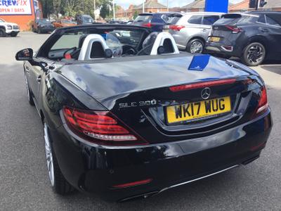 Mercedes-Benz SLC Photo 13
