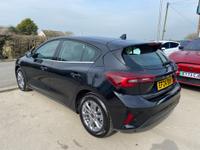 Ford Focus Photo 4