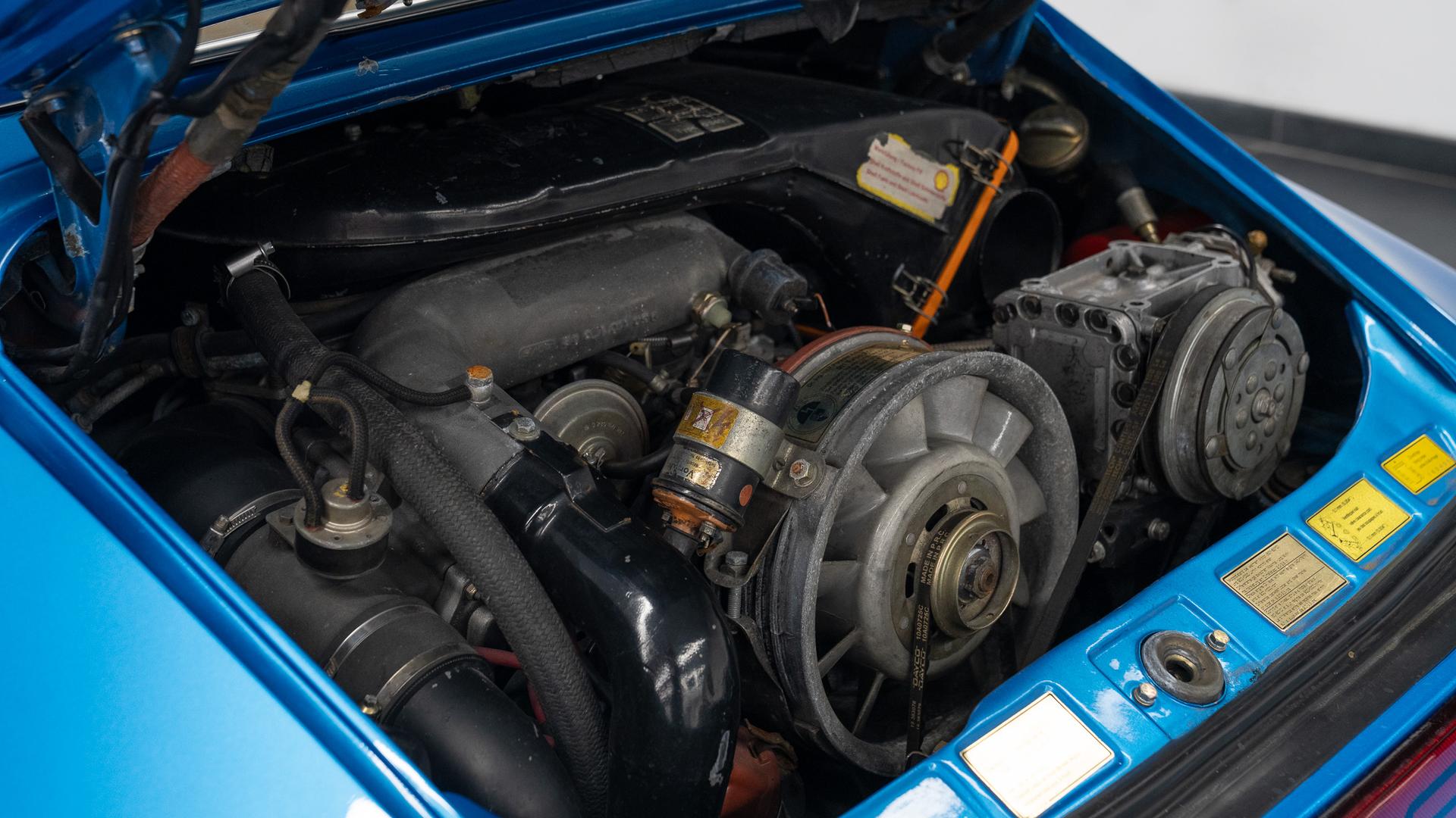 Porsche 911 Photo 9f335cb1-557b-43dc-9921-12248b9a37b9.jpg