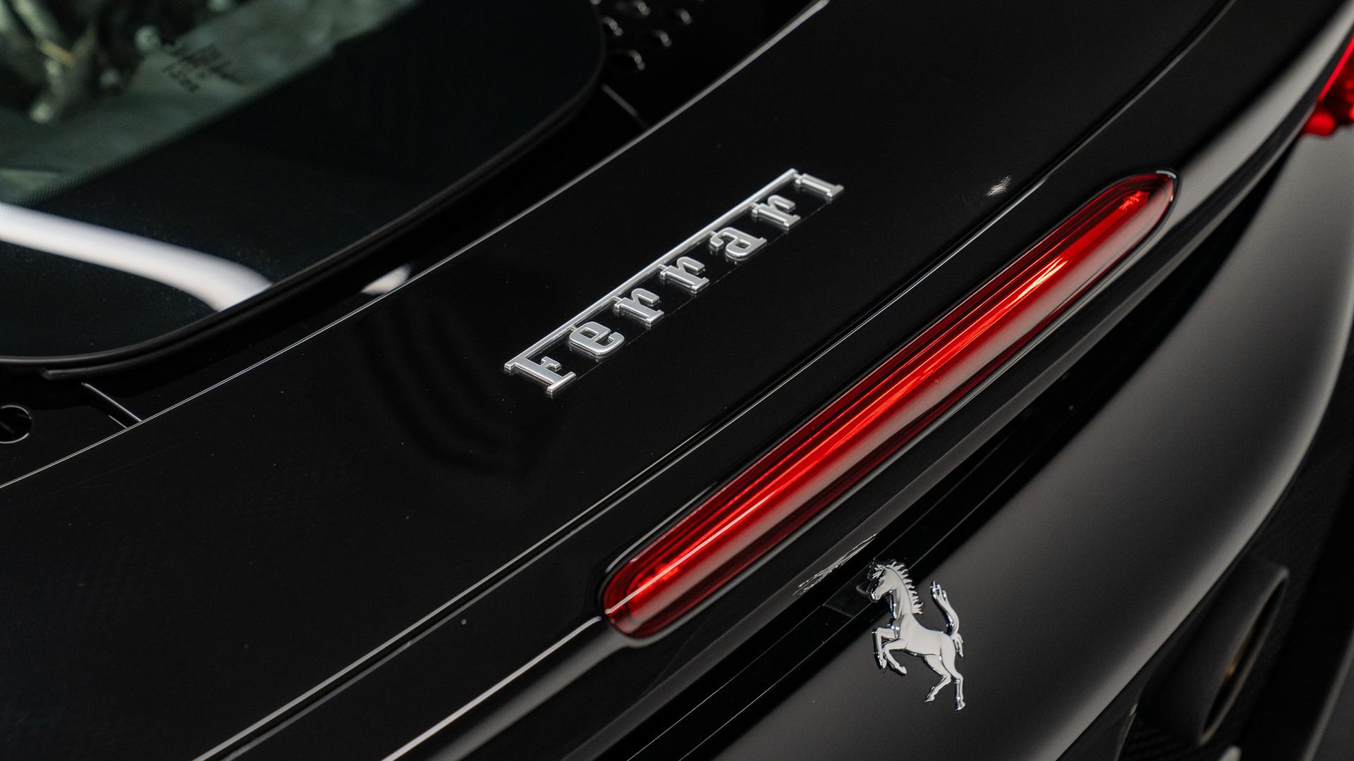 Ferrari SF90 Photo 9f339b94-5652-4210-b8ee-e62d2928b7ee.jpg