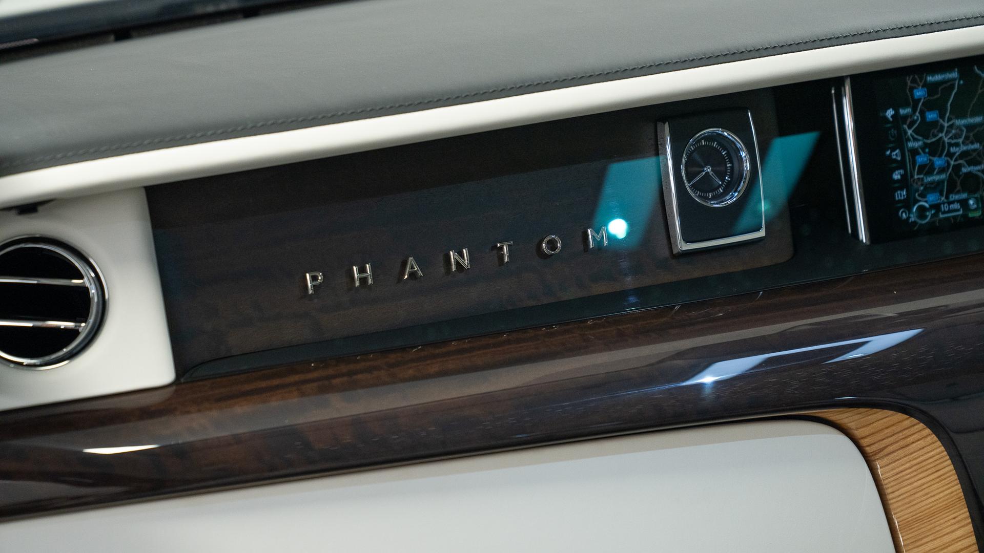 Rolls-Royce Phantom Photo 9f3c6abe-7dce-4ac7-a00a-36aad7664c93.jpg