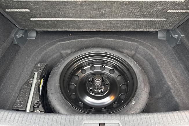 VOLKSWAGEN Golf Photo 22