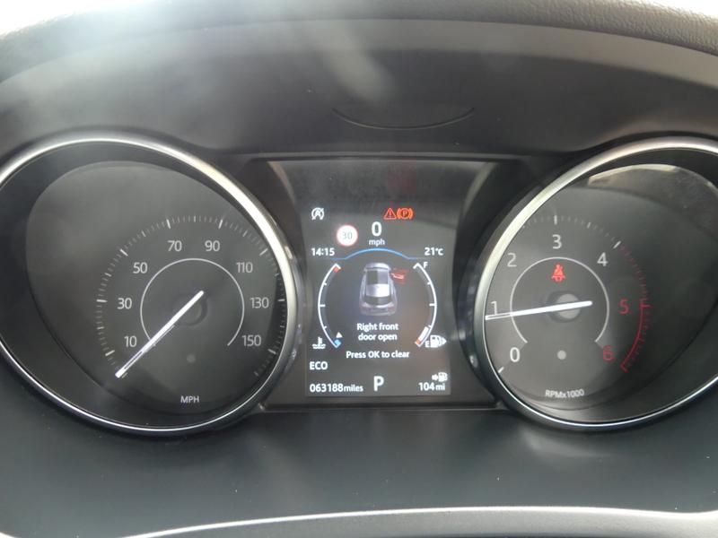 Jaguar E-PACE Photo 9f4592cb-f140-432e-9bc2-18d042dcbf55.jpg