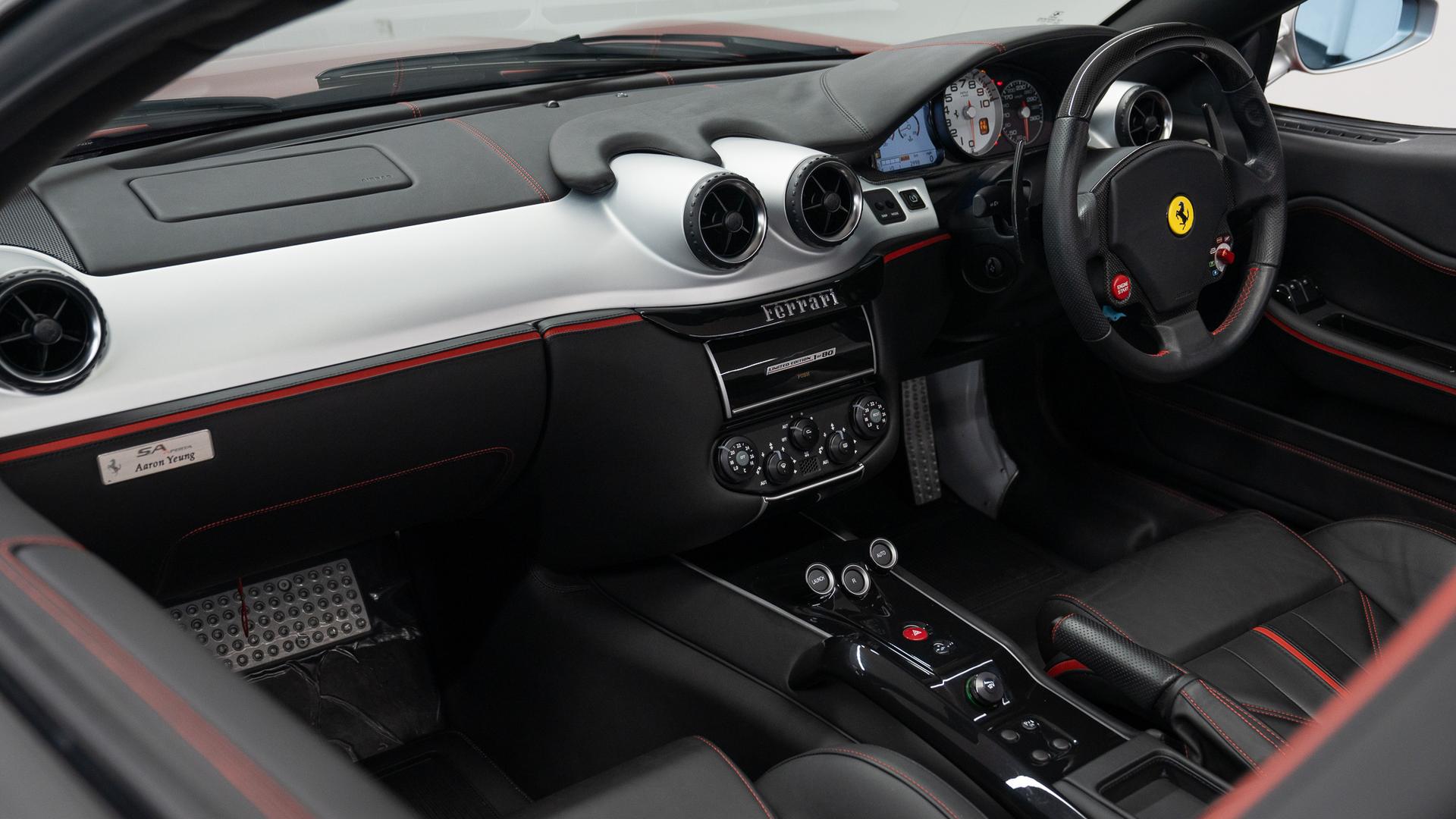 Ferrari 599 Photo 9f471ac8-bb14-4492-a9b1-f20020a41f04.jpg