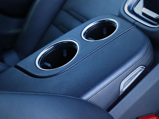 PORSCHE Panamera Photo 31