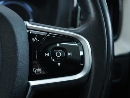 Volvo XC60 Photo 9f646cec-a602-45db-b891-2d1babf73560.jpg