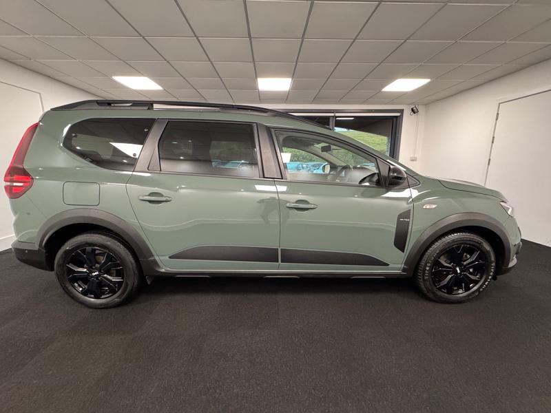 Dacia Jogger Photo 9f70fe2b-1874-488c-8df6-7fcad10fcbe2.jpg