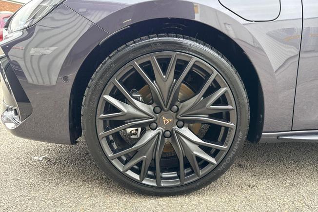 CUPRA Leon Photo 27