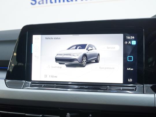 Volkswagen Golf Photo 9f7bbe7d-0c1a-4ca2-b742-ffff7b5ea4e3.jpg