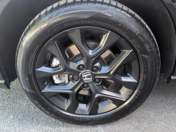 Honda ZR-V Photo 8