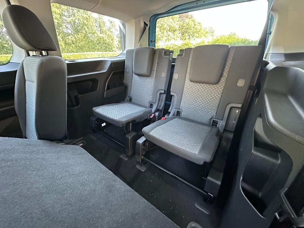 Used Ford Grand Tourneo Connect MT23ZDH 28
