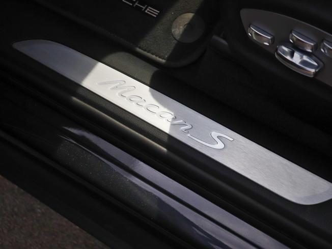 PORSCHE Macan Photo 40