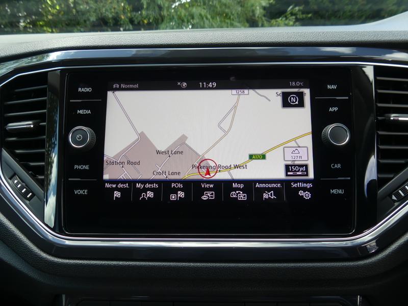 Volkswagen T-Roc Photo 9fb16674-b401-4d1b-b0fc-8d34d2b539ee.jpg