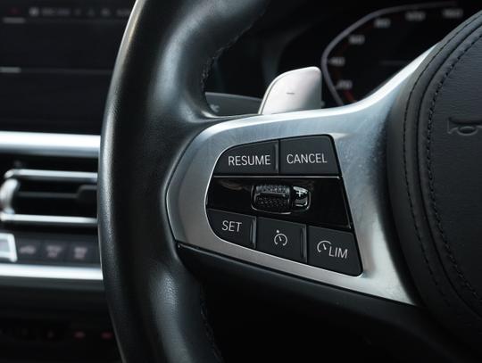 BMW 3 Series Photo 9fb21cf7-e2c7-44f4-a383-ad36be128e65.jpg