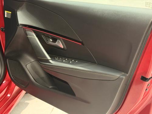 Peugeot 208 Photo 9fb6e8b1-75f4-4f86-838c-6f11148755e3.jpeg